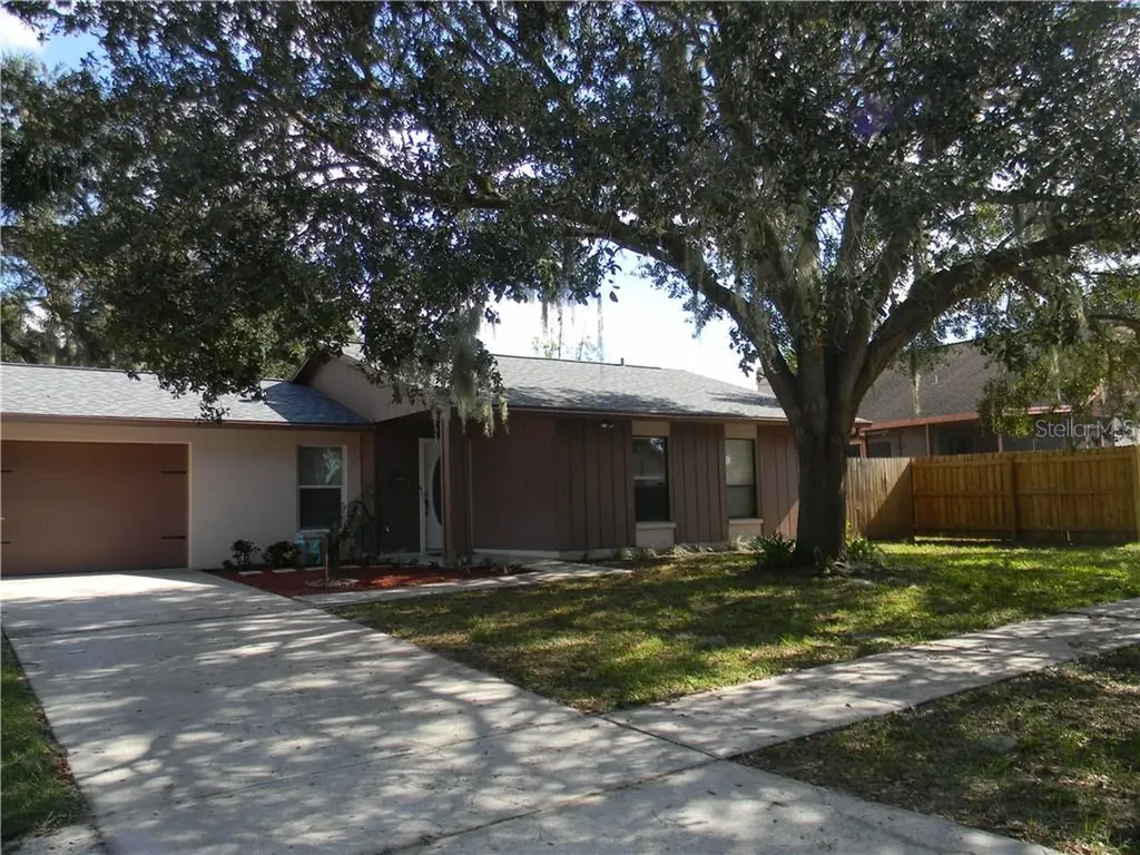 2713 Manor Hill Drive Brandon FL 33511