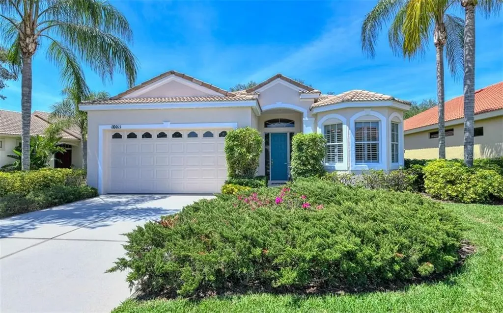 10163 Glenmore Avenue Bradenton FL 34202