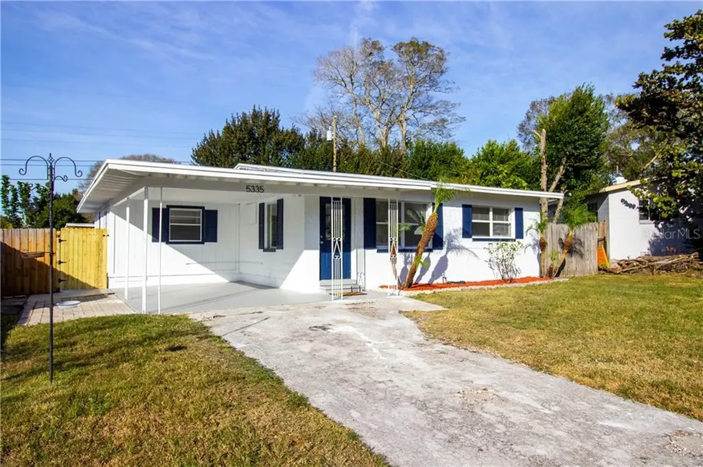 5335 45th Avenue N St Petersburg FL 33709