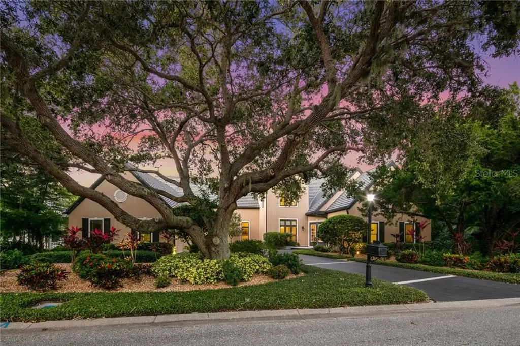 1403 Cedar Bay Lane Sarasota FL 34231