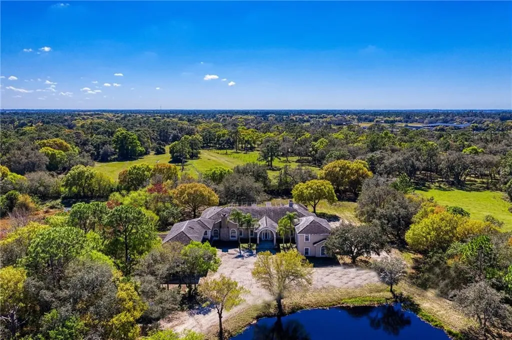 2410 Slough Road Sarasota FL 34240