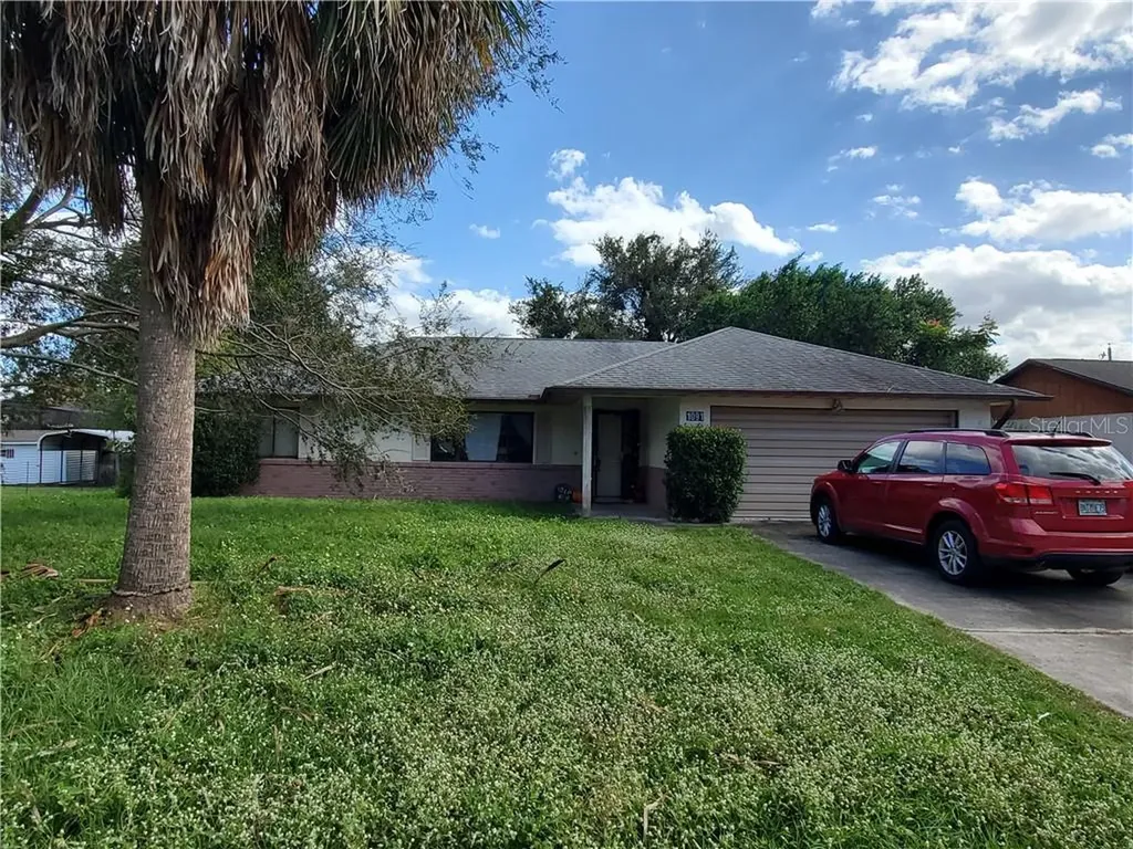 1091 W Embassy Drive Deltona FL 32725