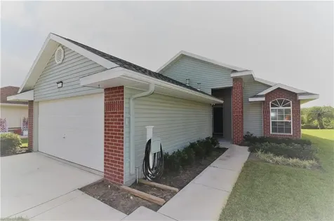 5524 King James Avenue Leesburg FL 34748