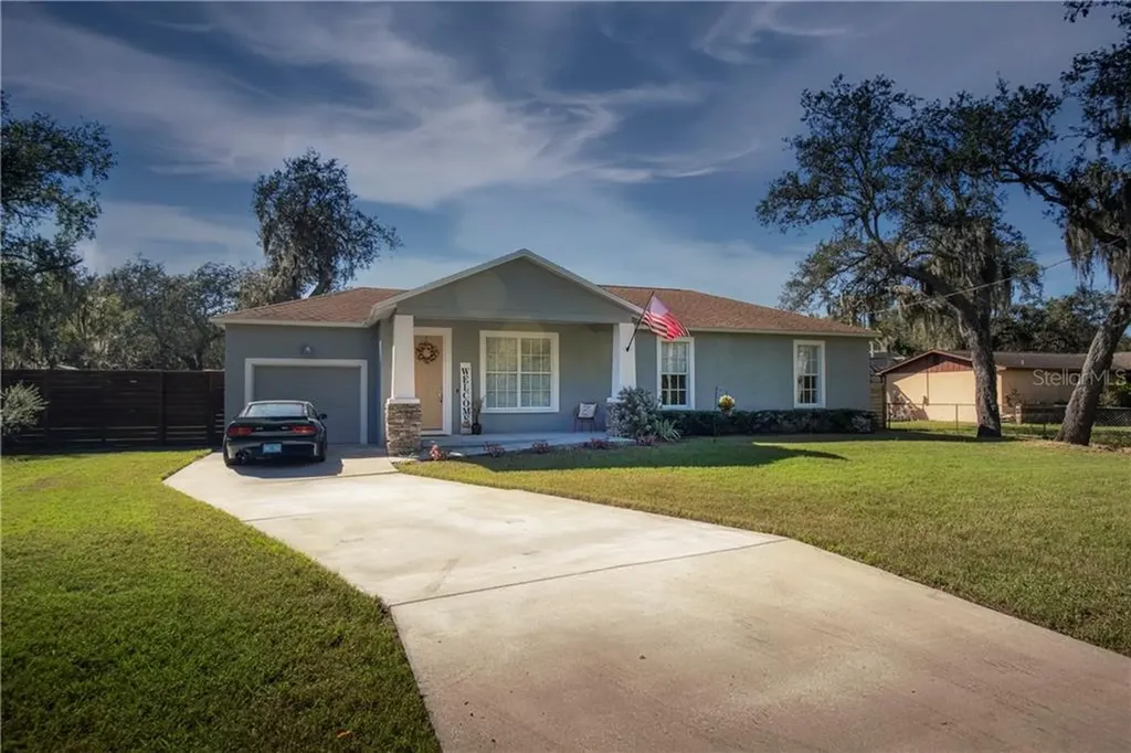 7402 Alvina Street Tampa FL 33625