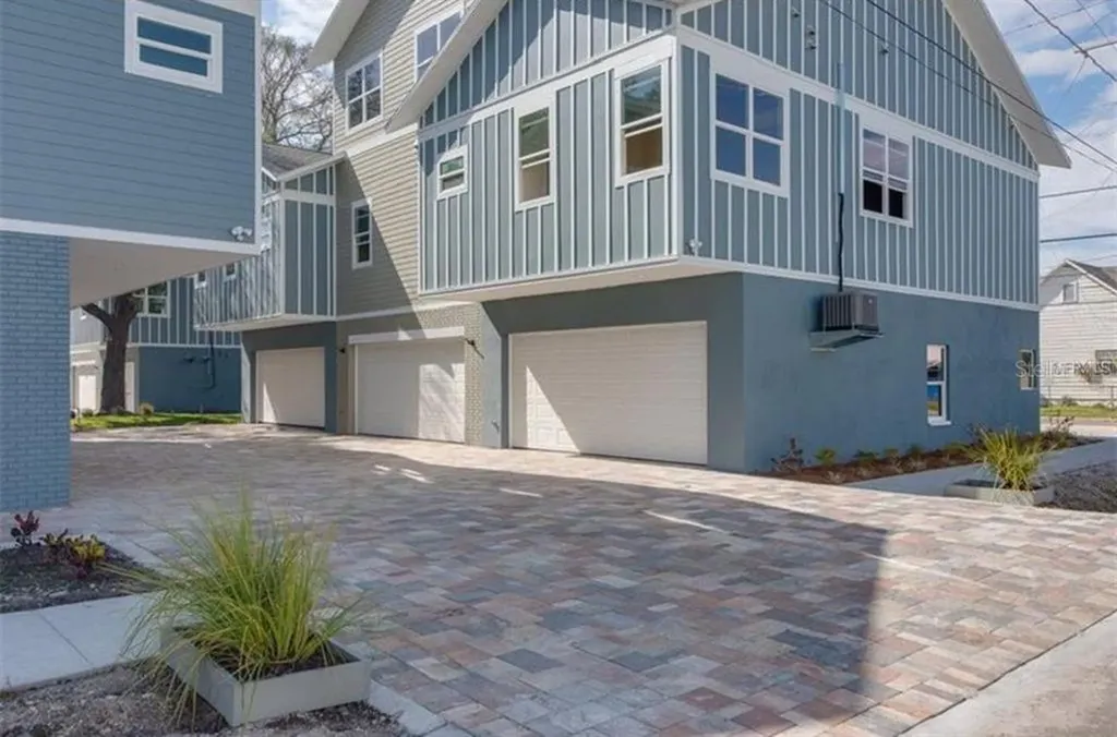 704 S 22nd Street Tampa FL 33605