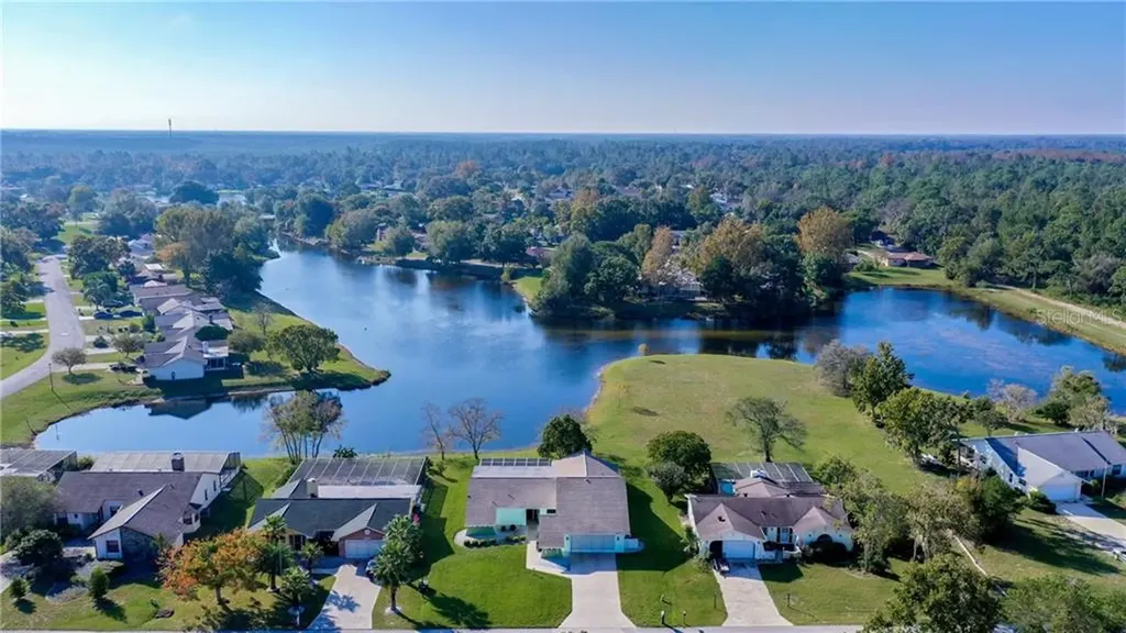 8366 Dunnellon Road Weeki Wachee FL 34613