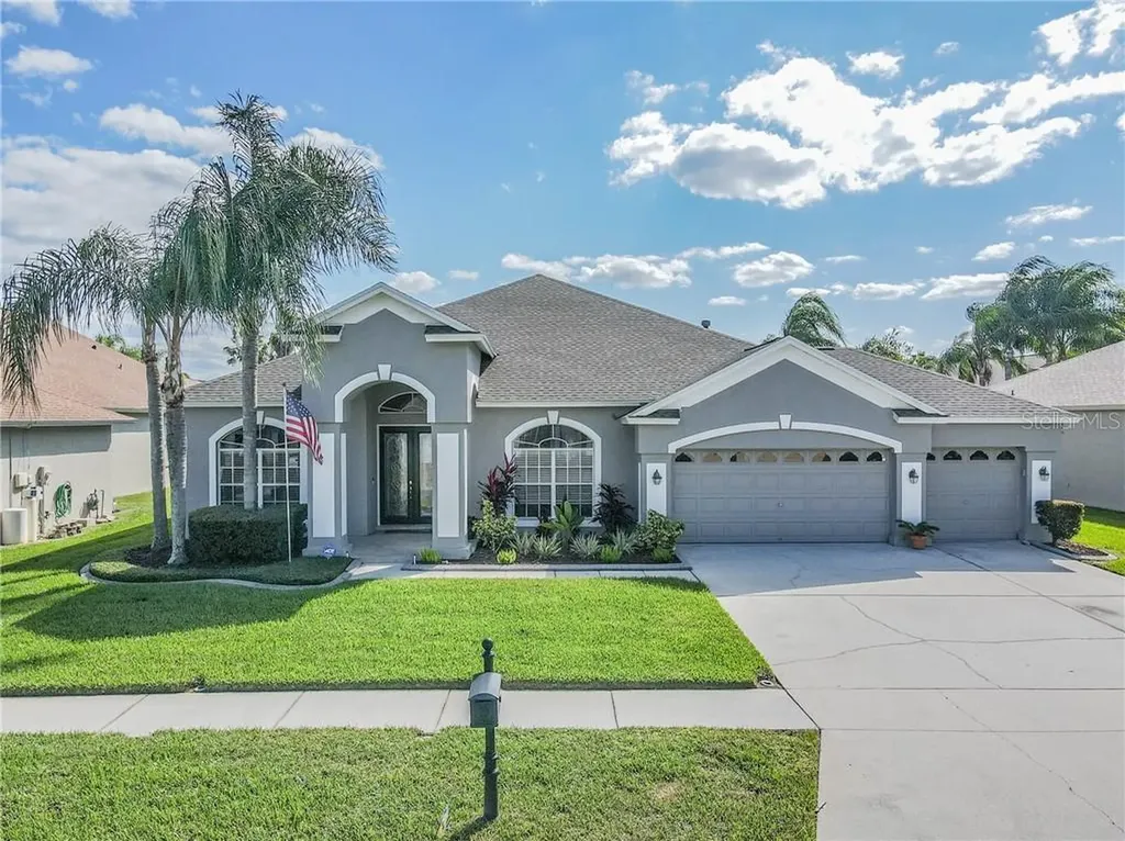 18113 Royal Forest Drive Tampa FL 33647