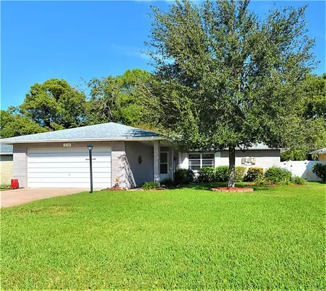 2136 Bramblewood Drive N Clearwater FL 33763