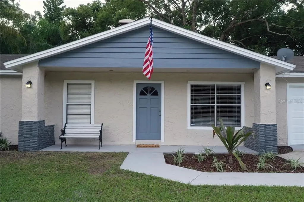 502 Siobhan Court Tampa FL 33613