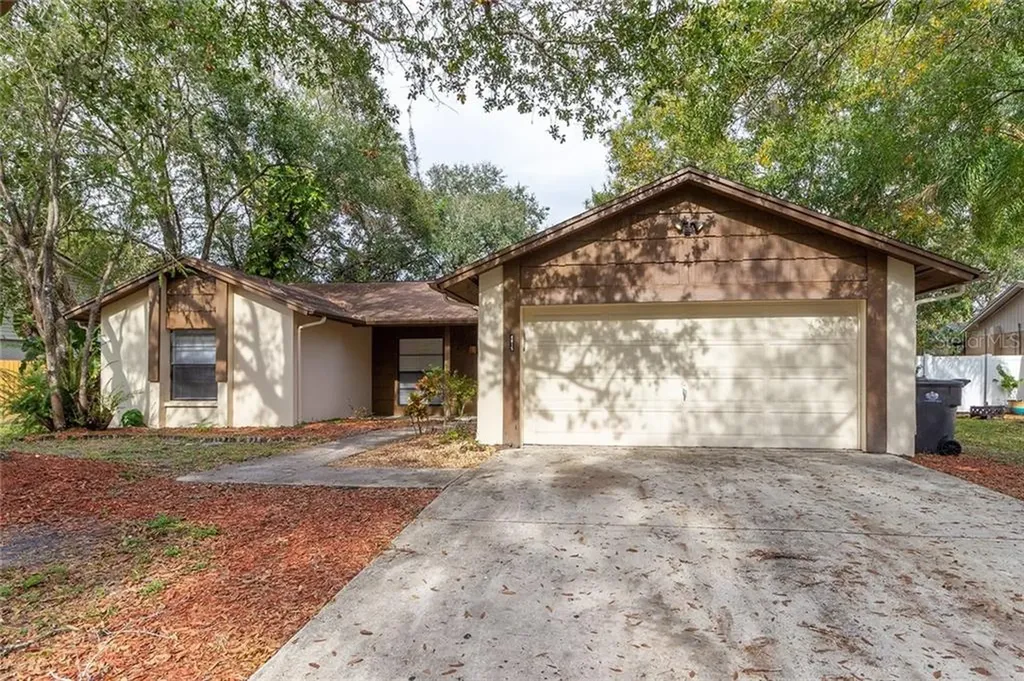4015 Arroyo Lane Tampa FL 33624
