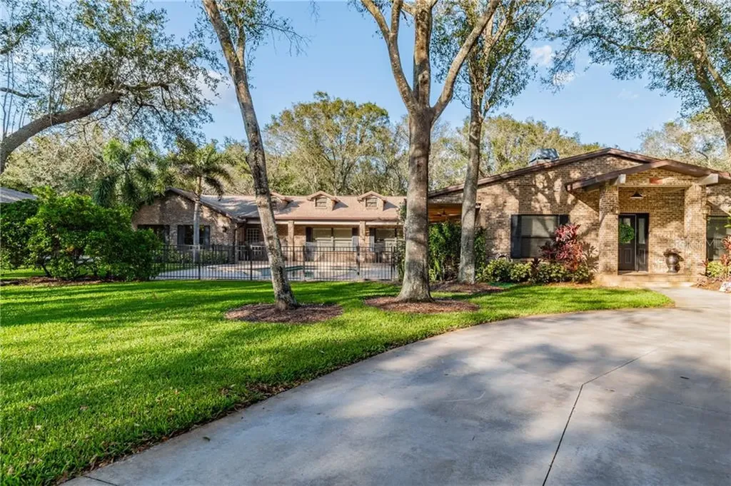 6315 98th Avenue N Pinellas Park FL 33782