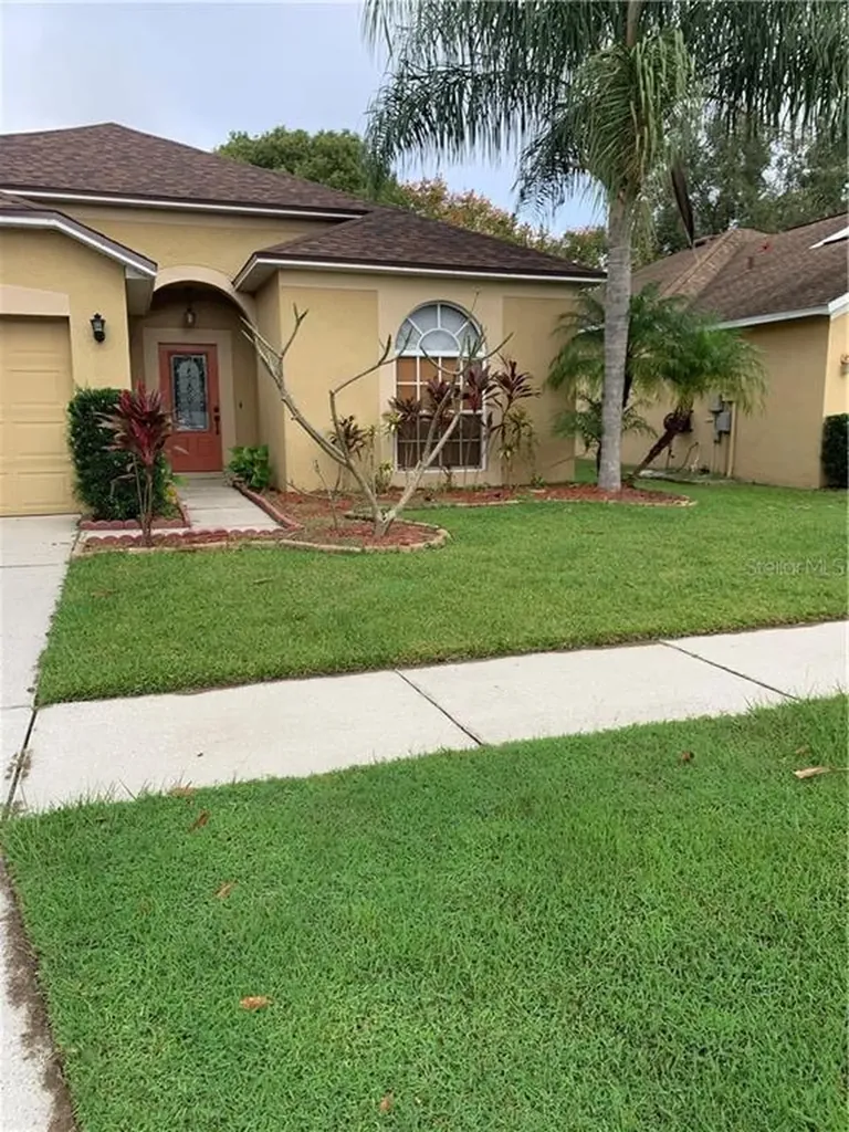 517 Sand Ridge Drive Valrico FL 33594