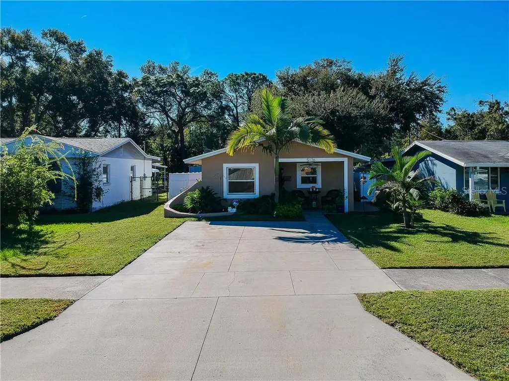 5126 7th Avenue N St Petersburg FL 33710