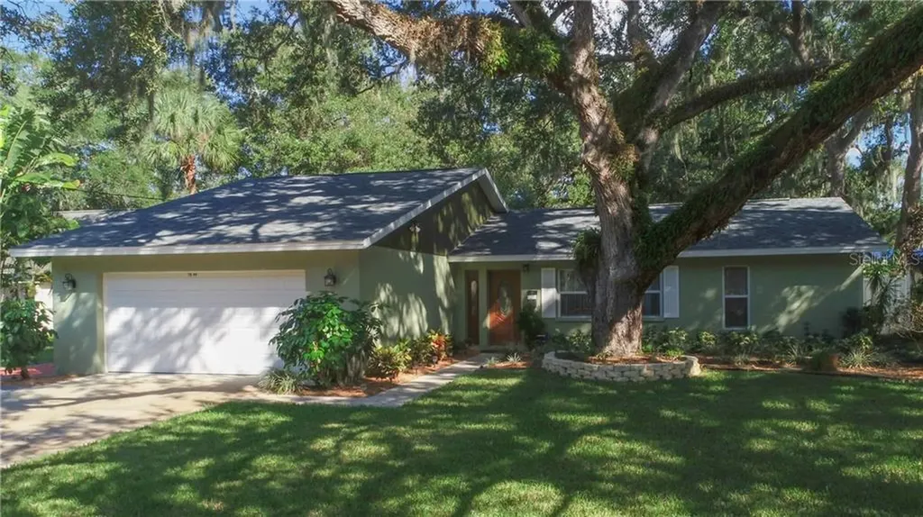 118 30th Street NW Bradenton FL 34205