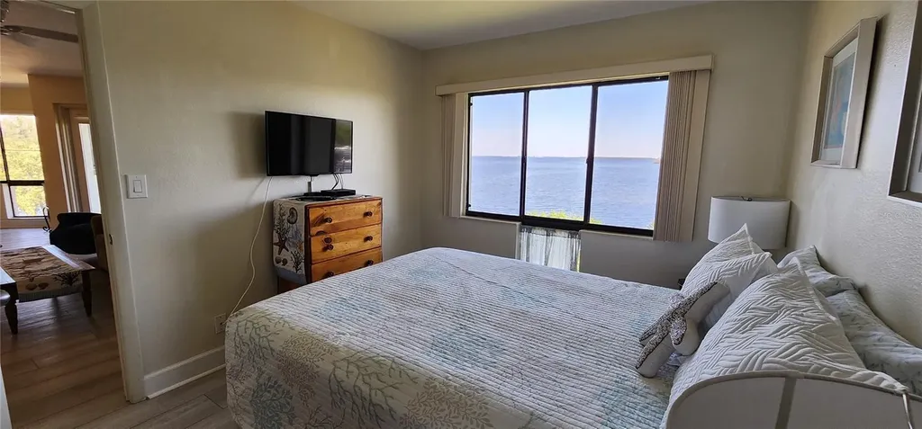 1515 Pinellas Bayway S Tierra Verde FL 33715