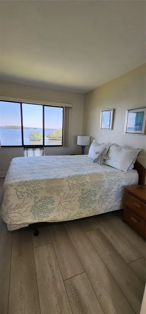 1515 Pinellas Bayway S Tierra Verde FL 33715