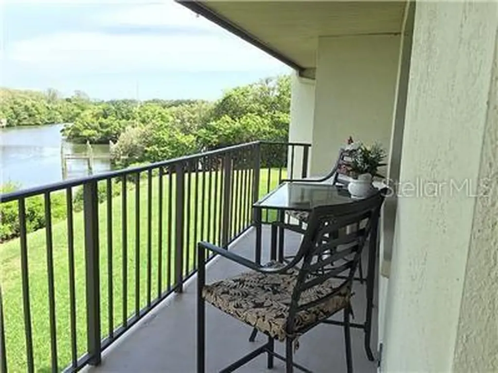 1515 Pinellas Bayway S Tierra Verde FL 33715