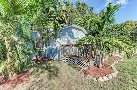 1614 12th Avenue W Bradenton FL 34205