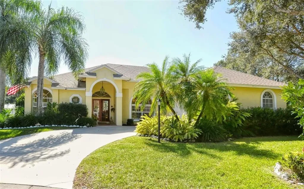 4814 Shadyview Court Sarasota FL 34232