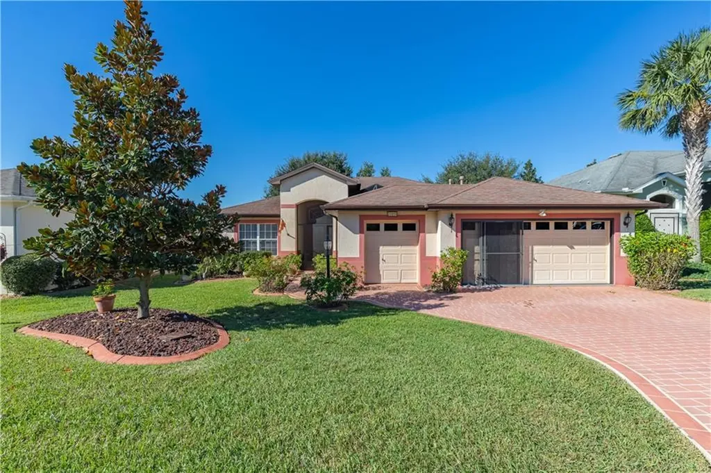 20855 Queen Alexandra Drive Leesburg FL 34748