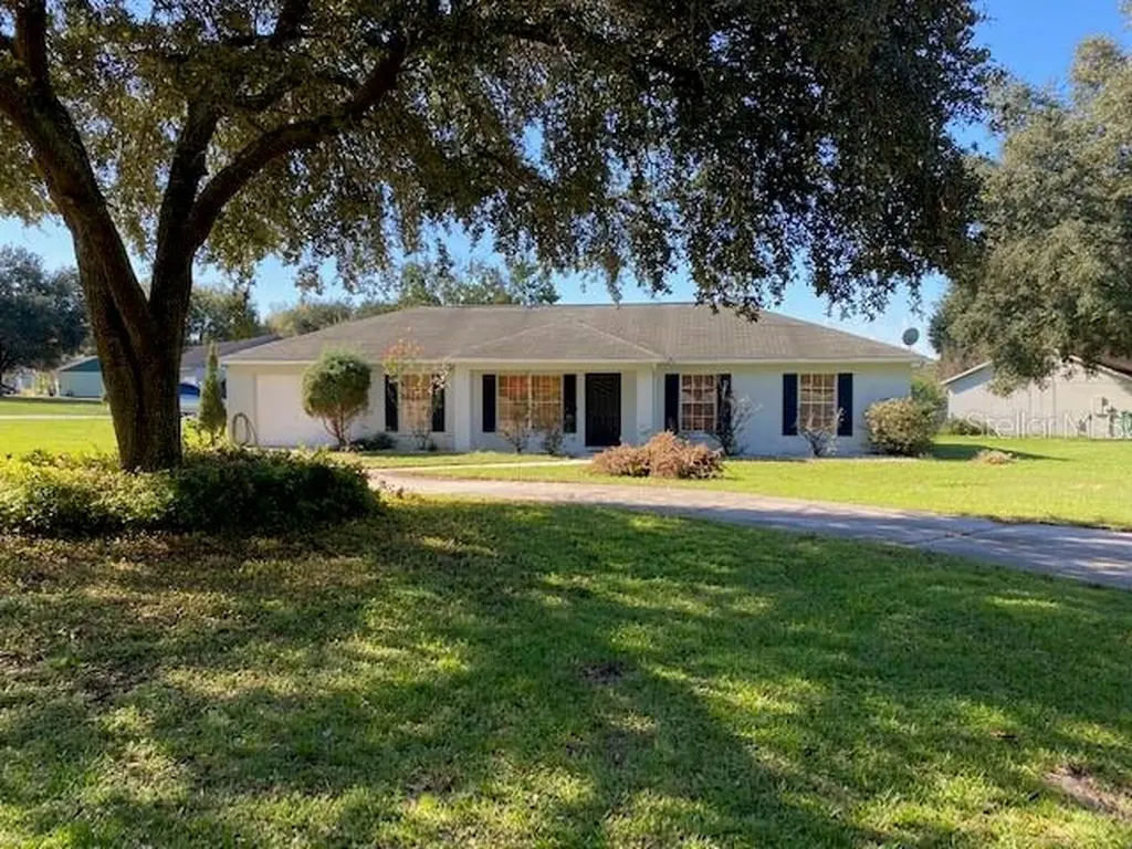 2 Lakeview Street Mascotte FL 34753