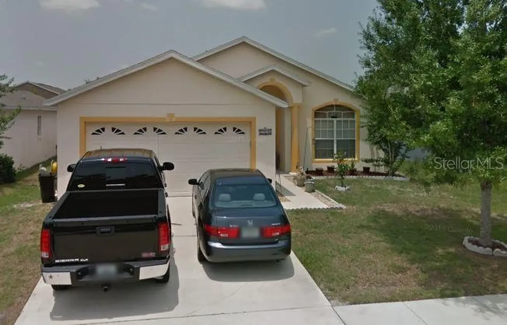 2316 Hickory Pine Street Orlando FL 32817