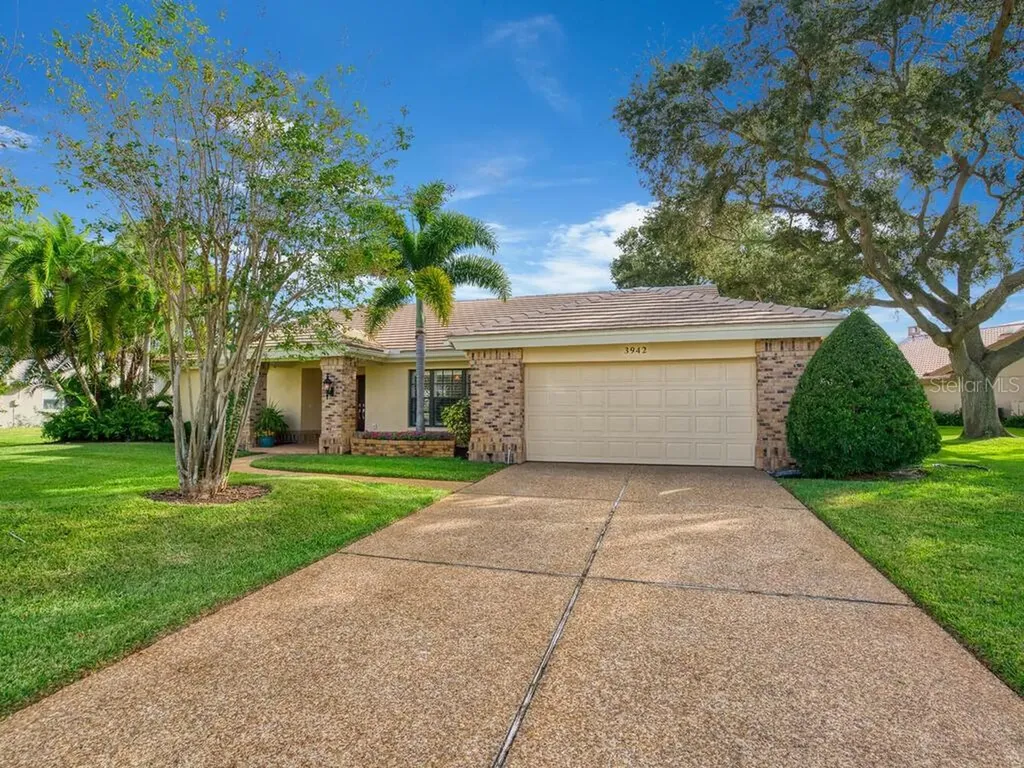 3942 Spyglass Hill Road Sarasota FL 34238