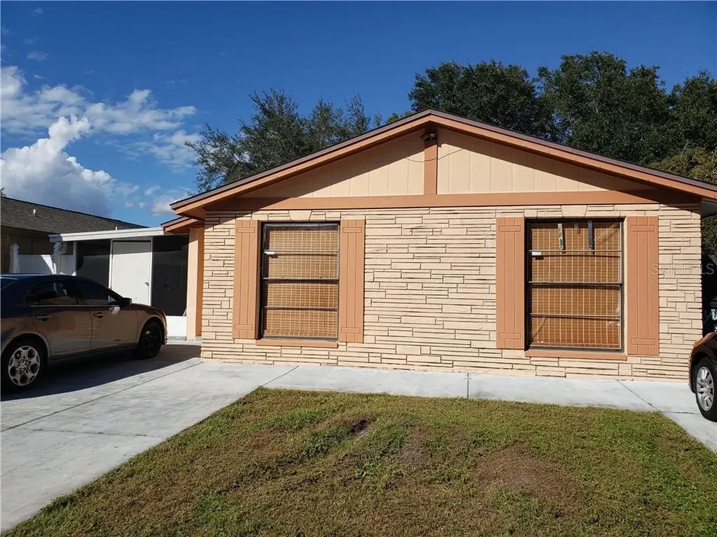 8909 Rosebank Court Tampa FL 33615