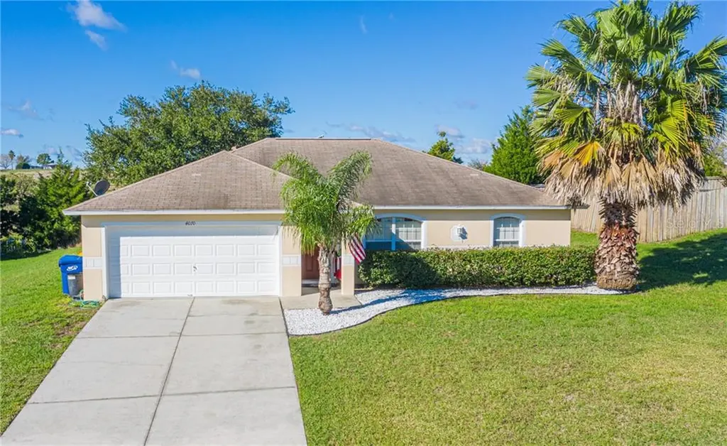4070 Lake Bluff Drive Mascotte FL 34753