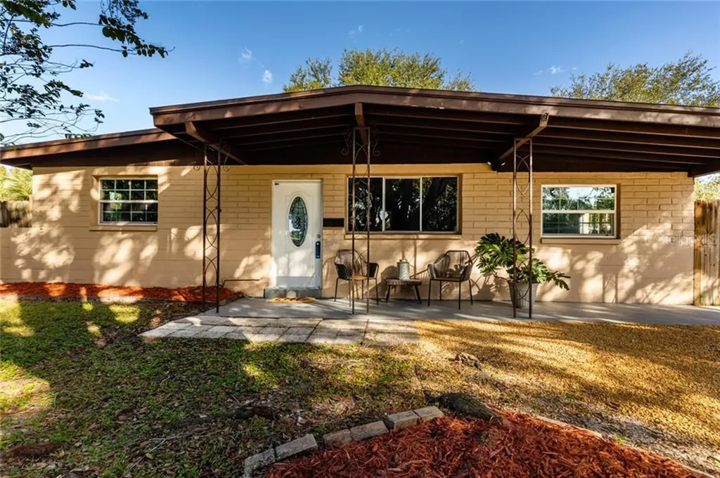 5763 Cedar Street NE St Petersburg FL 33703