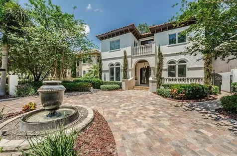 2611 W Tyson Avenue Tampa FL 33611