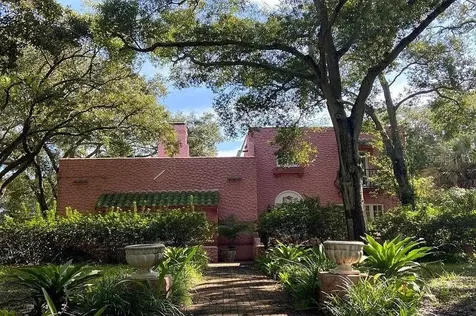 1517 Jungle Avenue N St Petersburg FL 33710
