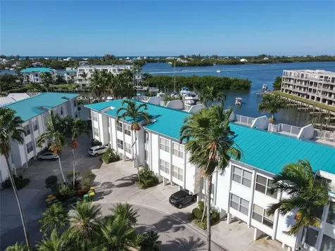 8264 Harborside Circle Englewood FL 34224