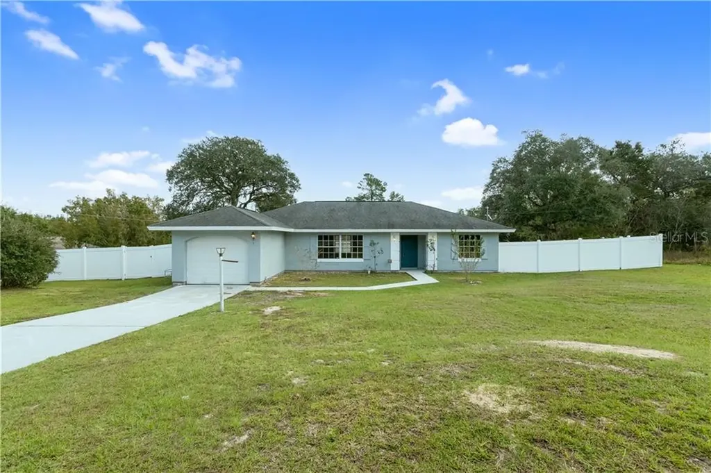 124 Oak Circle Ocala FL 34472