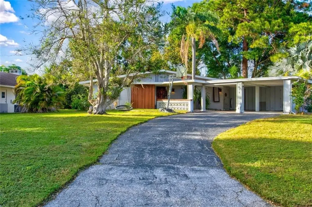 615 Saint Andrews Drive Sarasota FL 34243