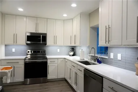 2735 Grove Place Sarasota FL 34239