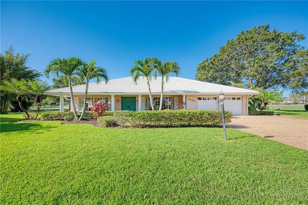 1025 Kings Court Venice FL 34293