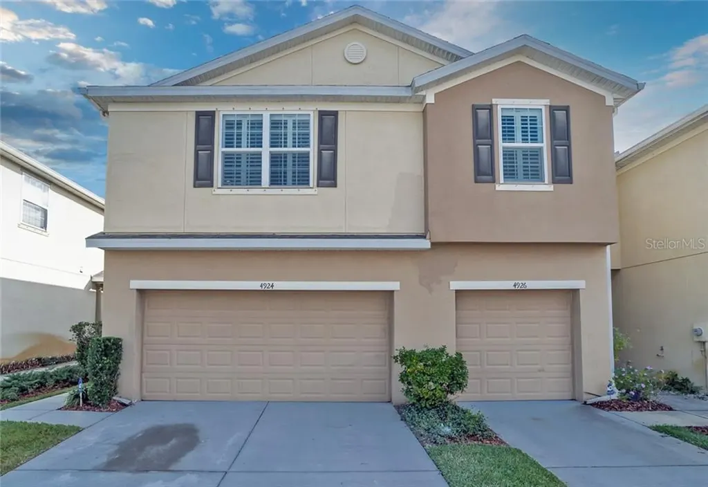 4924 White Sanderling Court Tampa FL 33619