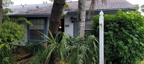 7224 Parkside Villas Drive St Petersburg FL 33709