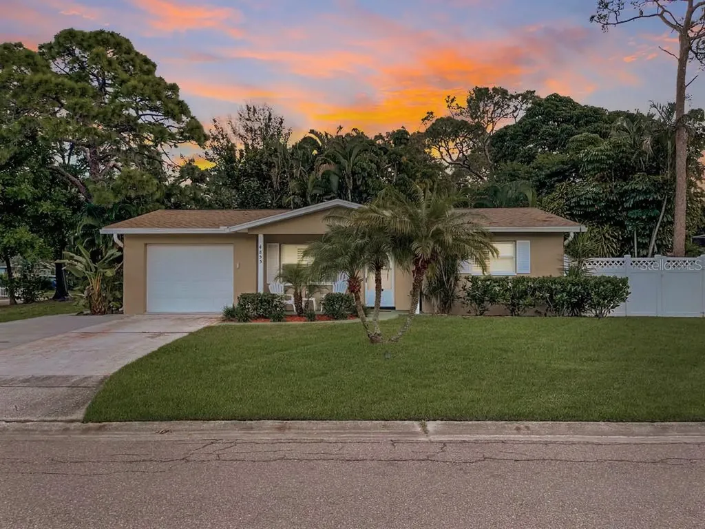 4855 Huntington Street NE St Petersburg FL 33703