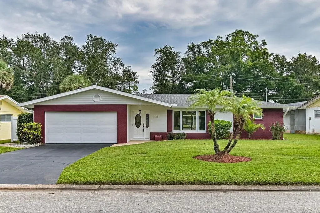 1405 Golfview Drive Daytona Beach FL 32114