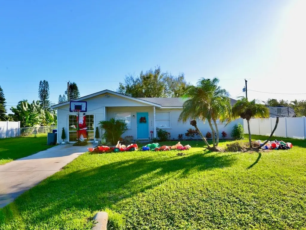 743 46th Street W Palmetto FL 34221