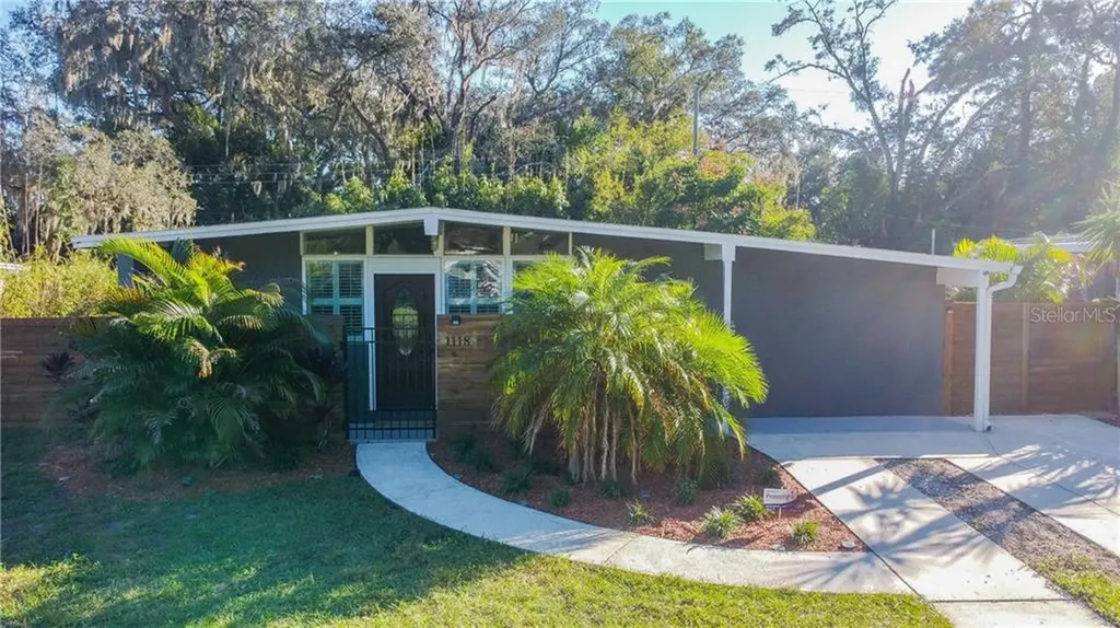 1118 Dogwood Avenue Tampa FL 33613