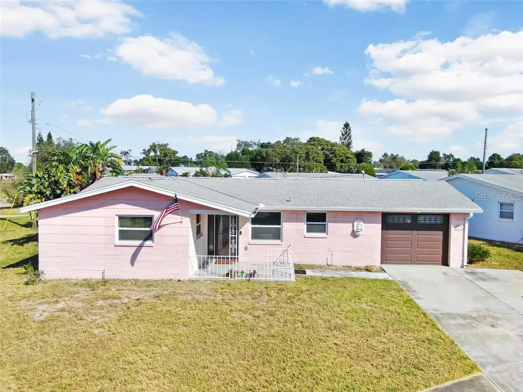 5253 Mosaic Drive Holiday FL 34690
