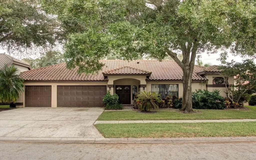 2417 Parkstream Avenue Clearwater FL 33759