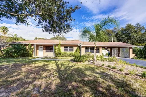 1743 W Country Club Drive Tampa FL 33612