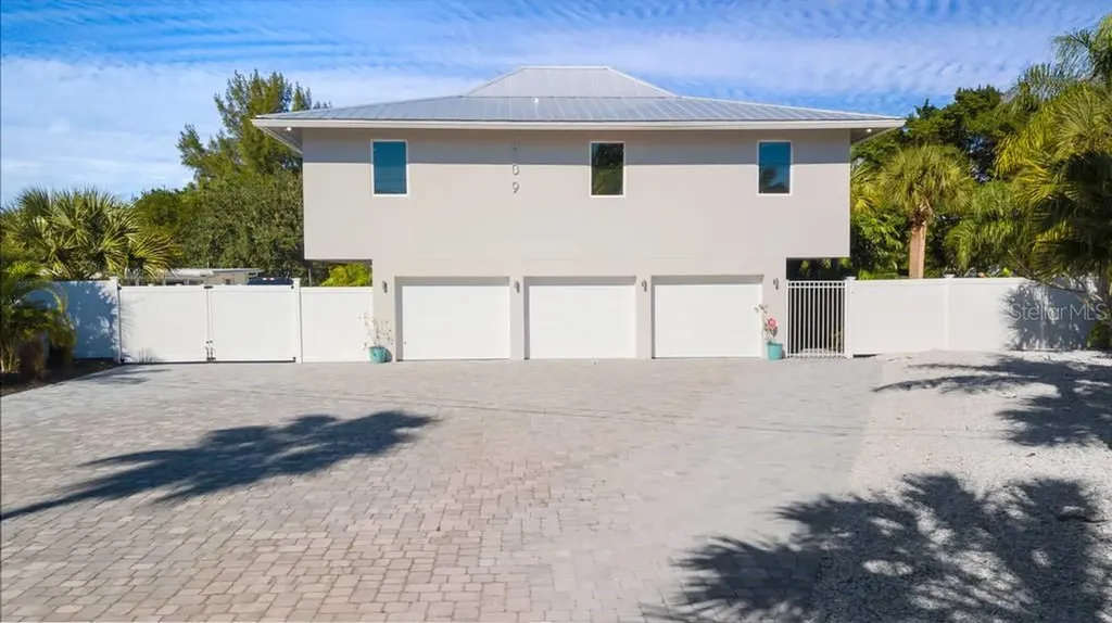 909 Casey Cove Drive Nokomis FL 34275