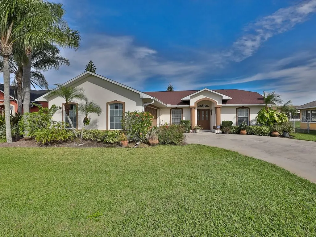 2401 Sweetwater Boulevard Saint Cloud FL 34772