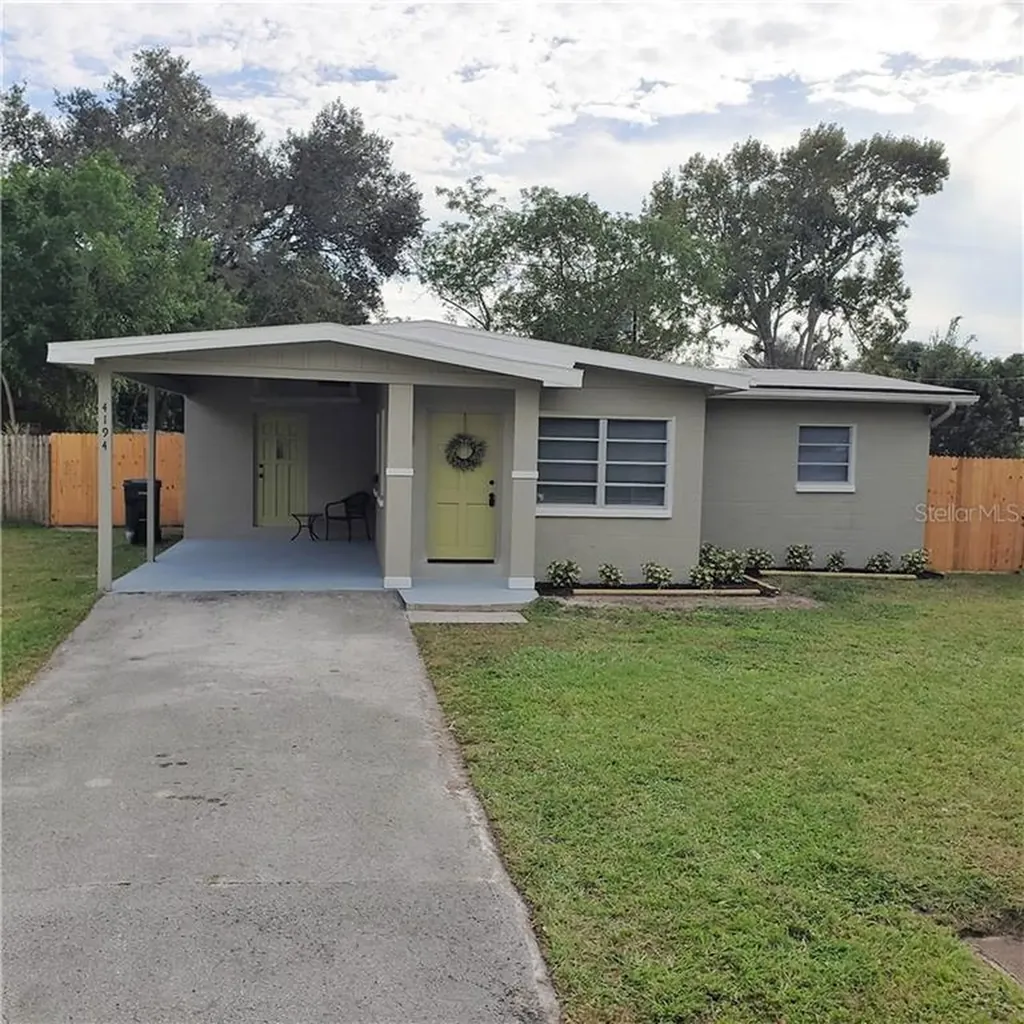 4194 43rd Avenue N St Petersburg FL 33714
