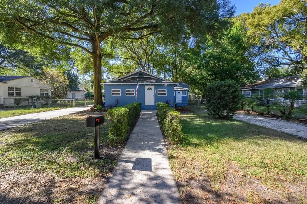 6718 N 11th Street Tampa FL 33604